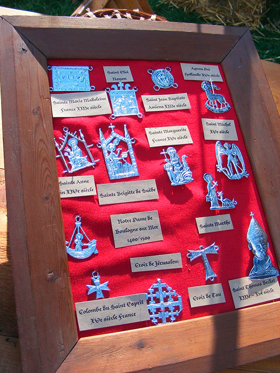 Ateliers pédagogiques insignes pèlerins