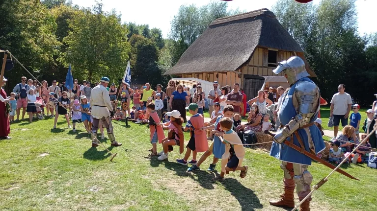 Fête des chevaliers au musée du plein air septembre 2025.